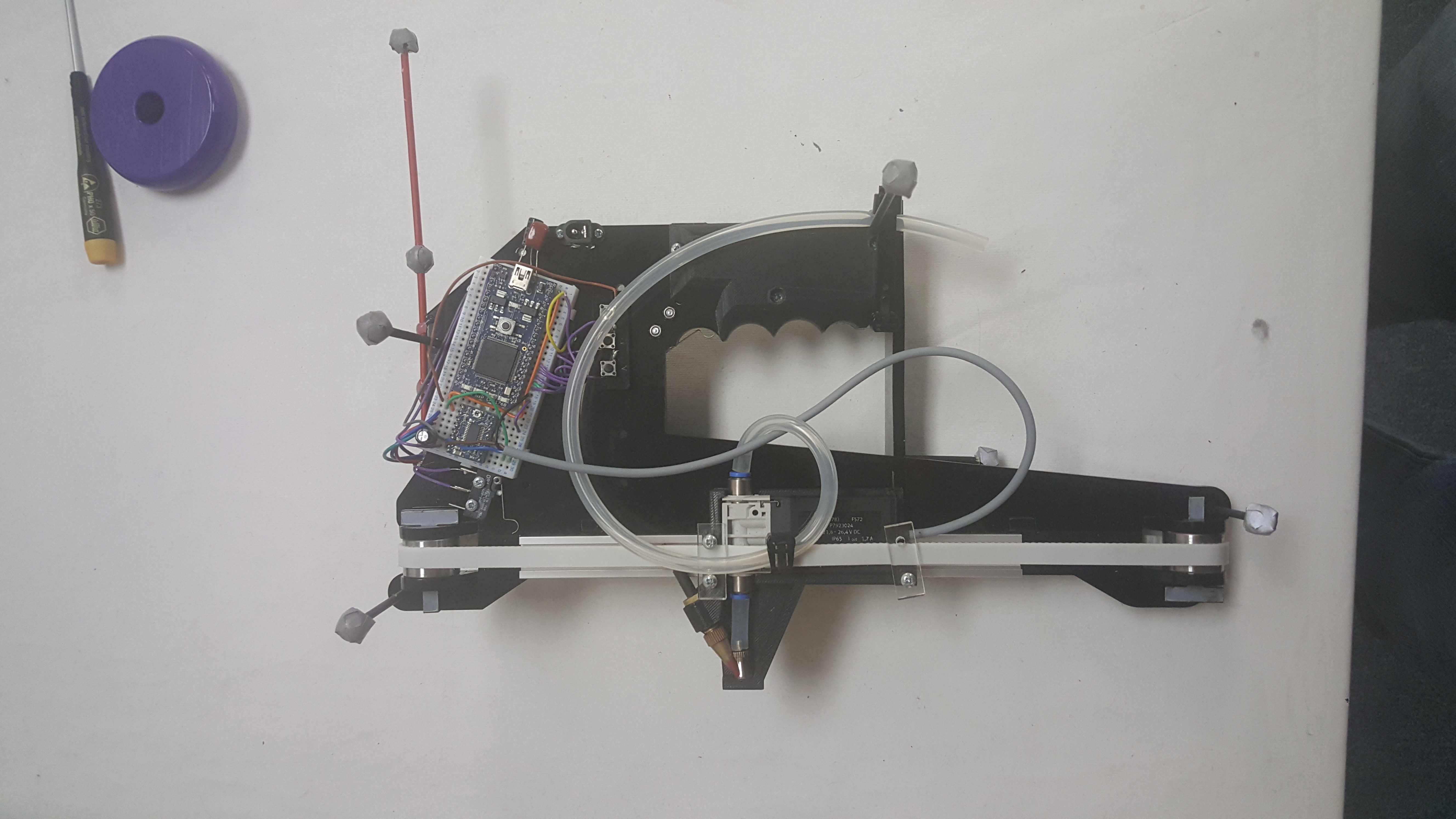 1 DOF Hand-held spraying robot: V2